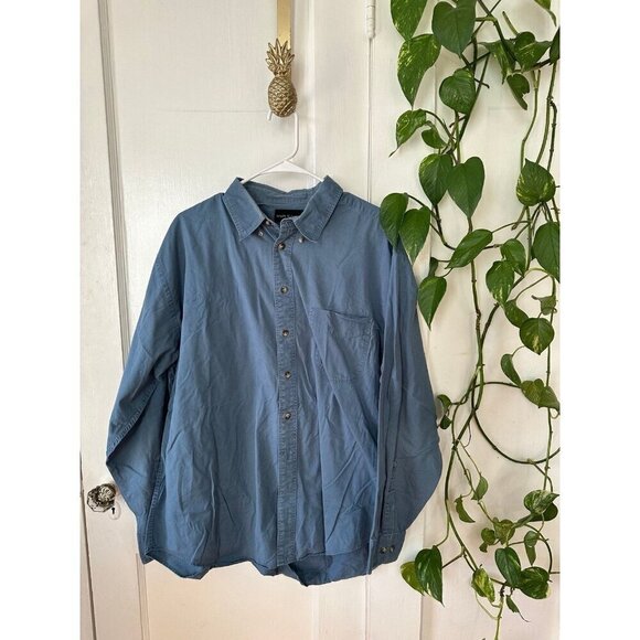 Croft & Barrow Other - Croft & Barrow men’s size large blue button-down shirt